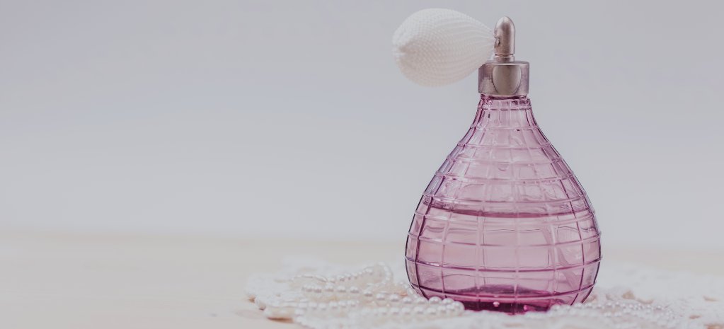 FreshCleanBeaut's tweet image. Has your favorite beauty product been #discontinued? Contact us and we'll help you find it! flwr.pt/7j4sg