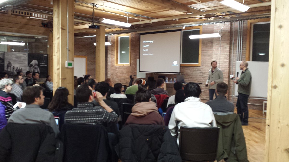 NeuroTechTO's tweet photo. Second EEG #NeuroTechTO meet up well on its way! @NeuroTechX @paytmlabs https://t.co/eWQXudr8Np