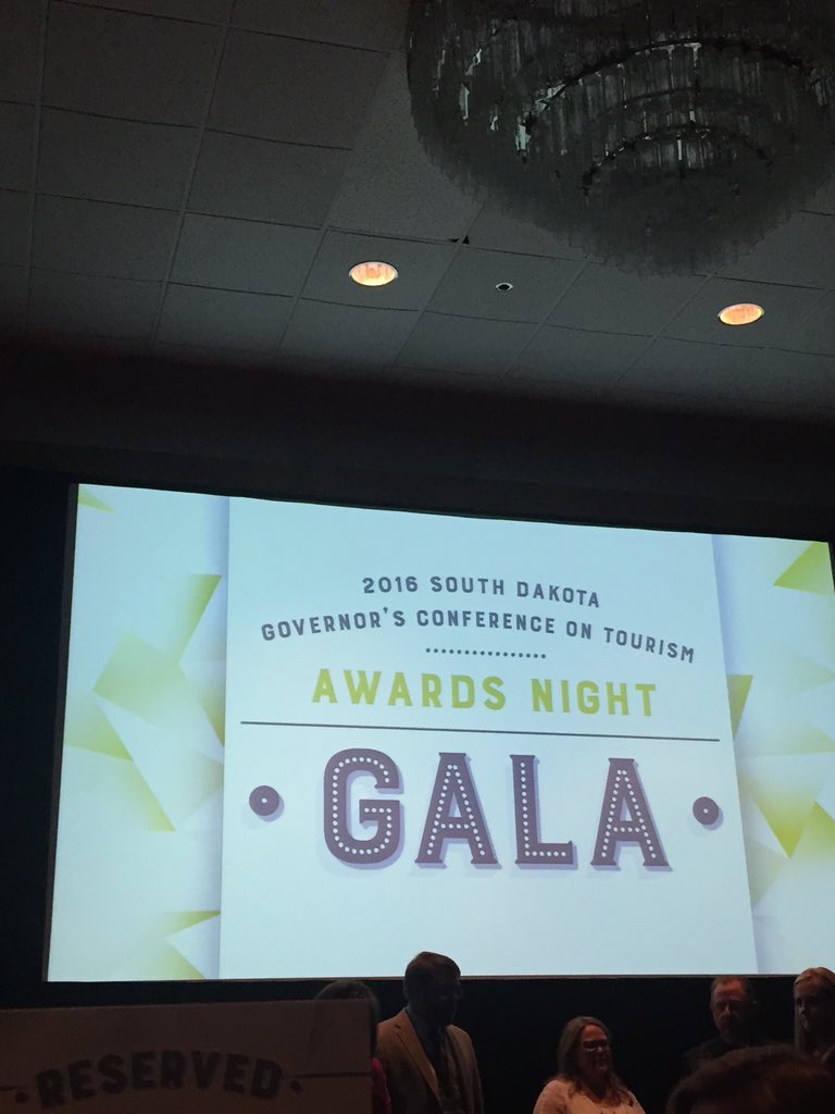 EmilyJPaulson's tweet photo. Final night gala. My colleagues and I from @PrairieBerry have had a fantastic time. #BeMonumental https://t.co/AuCQKRGJpL