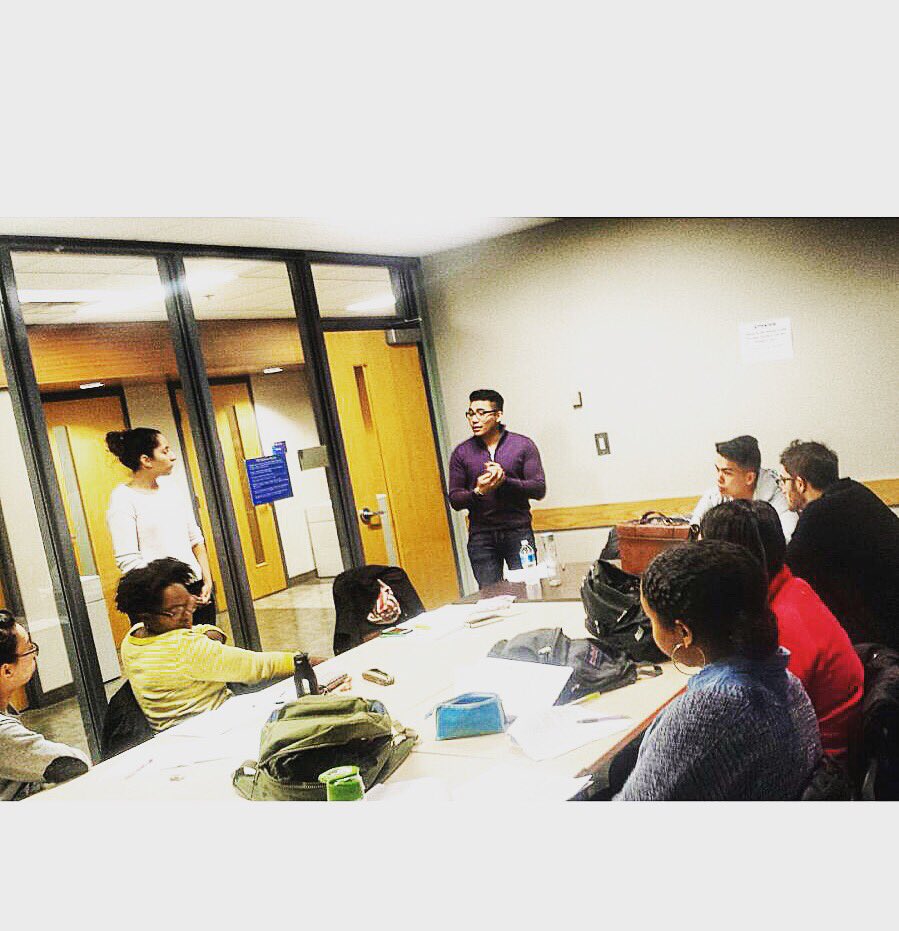 htssociety's tweet photo. #htcc2016 we are practicing how to break down a case. #casecompetitions @TRSMRyersonU @HTMRyerson @hftmsaguelph https://t.co/gI9R932BLW