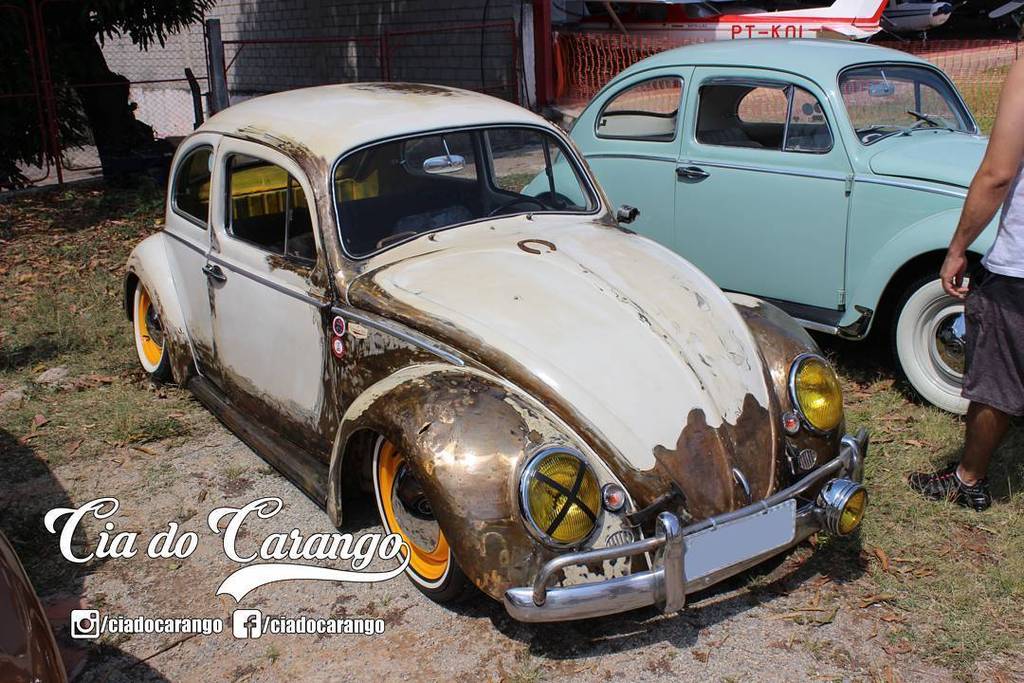 oldcar_photo's tweet photo. RAT
#ciadocarango #carroantigo #oldcar #oldcars #oldcarshow #vintagecar #vintagecars #aircooled #oldschoolcars #cla… https://t.co/QCE4guOuMu