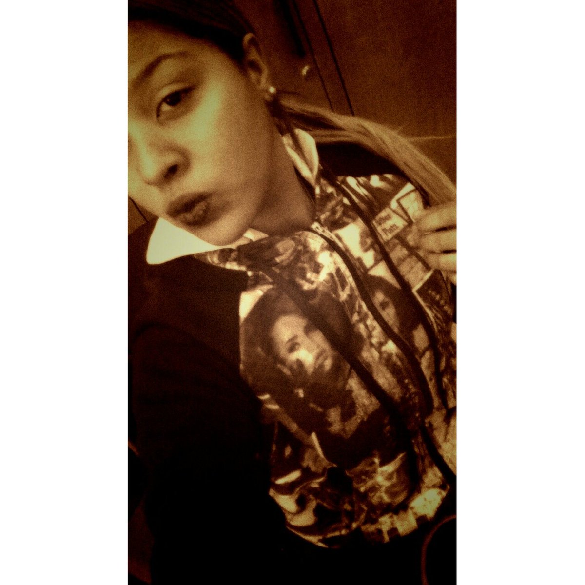 LisbethMartee's tweet photo. a negative mind can never give a positive life💓💋 https://t.co/OMZQU59jNy