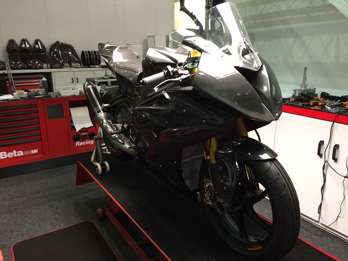 Late one tonight but it’s worth it, she is rude! 😜 can’t thank the guys enough. Incredible team @MilwaukeeBMWWSB 👍🏻