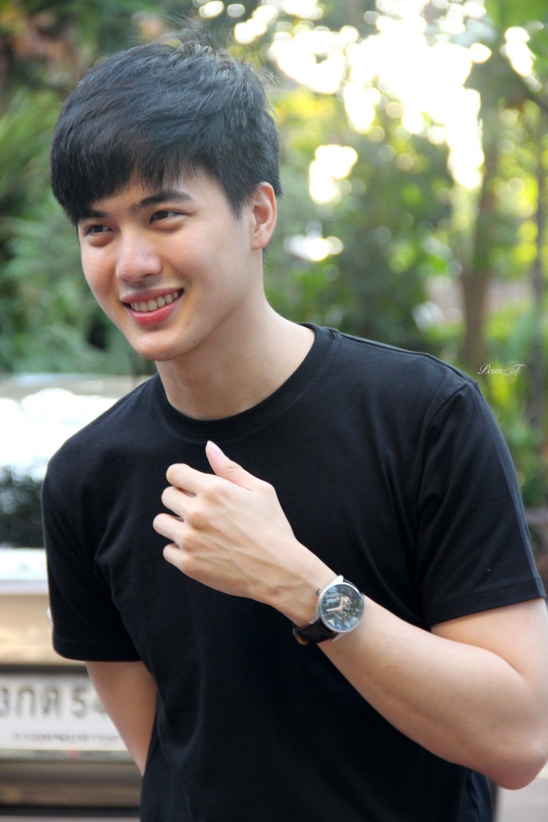 peun_t's tweet photo. โก้ว่าวันนี้อากาศมันร้อนมากเลยยยยยยย /พี่โก้ไม่ได้กล่าว 555  @ko_vasin @kovasin_addict #kovasin #chulacuteboy https://t.co/crDiVpujYd