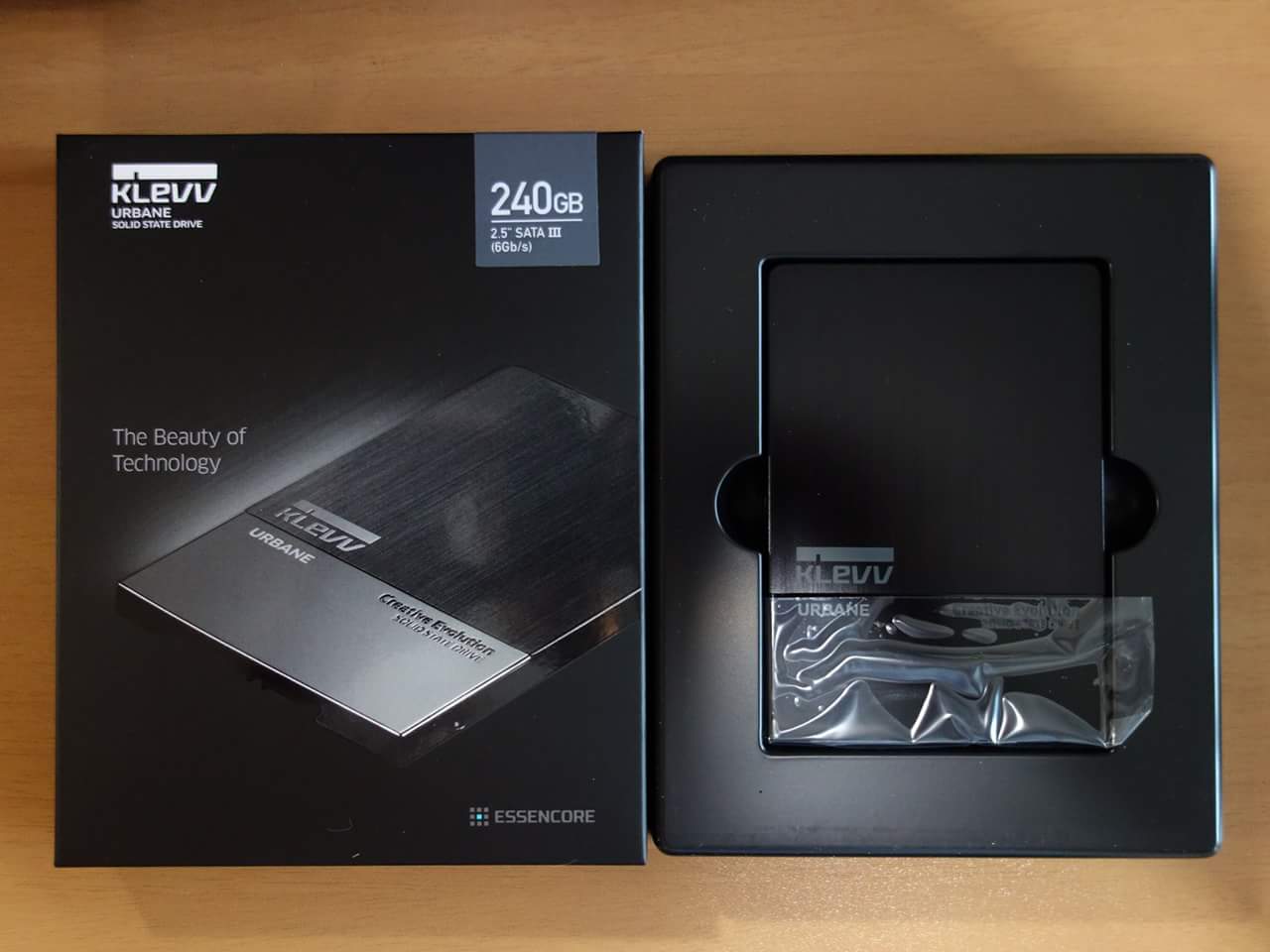 Uruguay on Twitter: "Unbox KLEVV Urbane SSD 240GB 2.5" Unbox Part 2 @KlevvMemory https://t.co/viFK5cOjkR" / Twitter