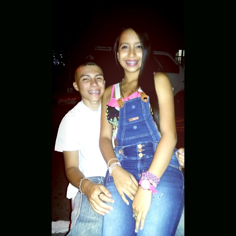 Leslisanchessi2's tweet photo. Vida miaa😍👫💑 https://t.co/qLGrwoR0jV