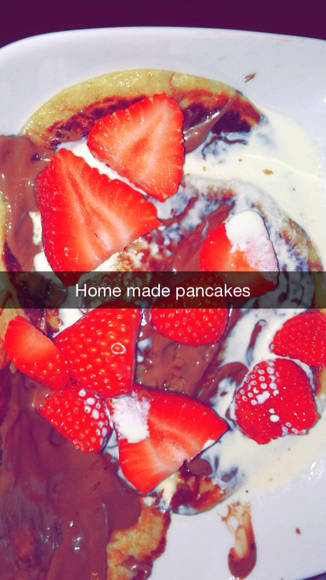 LexiLoso's tweet photo. #pancakes 😛 https://t.co/debhODZrn7
