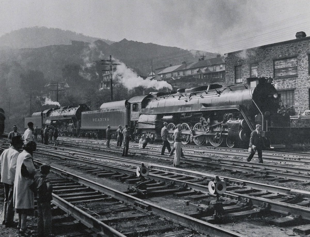 It's been announced that Reading 2102 is also being prepped for restoration! Who's ready for a doubleheader?