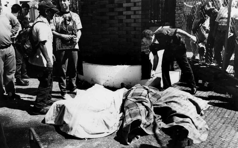 habloclaroypunt's tweet photo. LOS GOLPISTAS DEL 4F Y 27N MATARON UN GENTÍO Y FUERON LIBERADOS Y LUEGO SE LES PERMITIÓ OCUPAR CARGOS PÚBLICOS. https://t.co/AHOEigk4TN