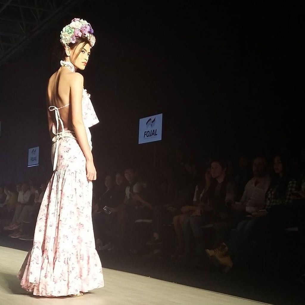 Intermoda's tweet photo. Aline Moreno con estampados en flores para #IM64 #TrendingIM #Informamodels https://t.co/liyJcUoONM https://t.co/p35RglpUYi