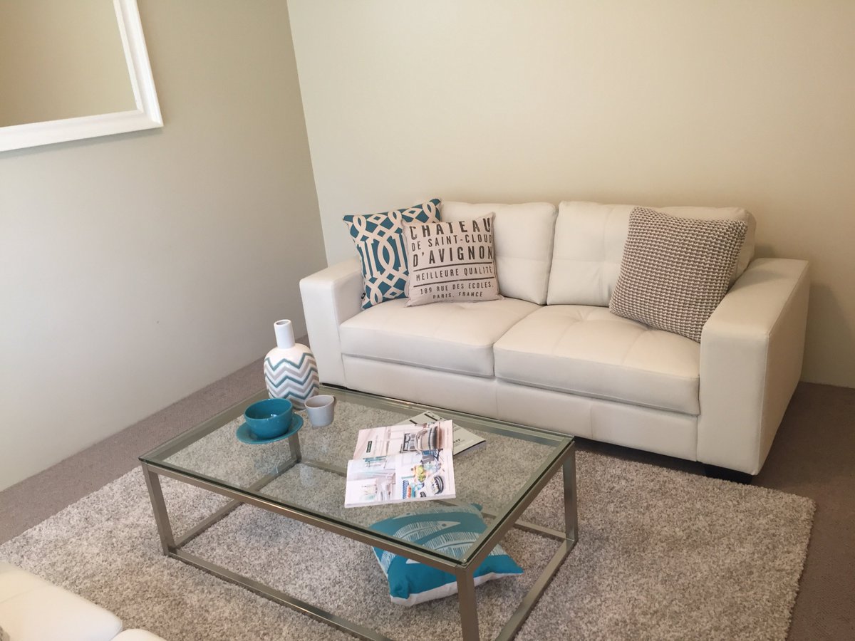 ShortStayDirect's tweet photo. #Propertystyle we took this and turned it into this https://t.co/RBhIHpOEIp as part of our STAGING BLISS service https://t.co/3XarBc7N4t