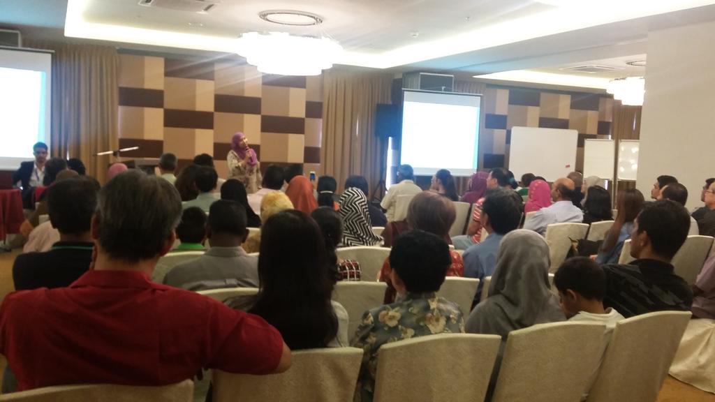 AFSMalaysia's tweet photo. Parents briefing begins @ YES pre departure orientation!!! #yesprograms #afsmalaysia https://t.co/djPnTKS0vD