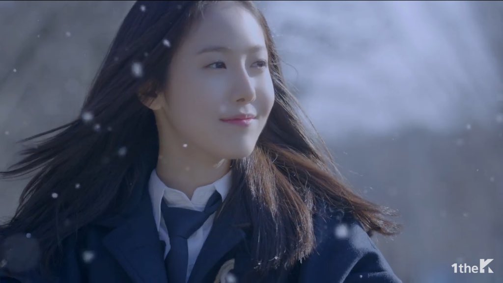 SinB_TH's tweet photo. [Cap] #SinB #신비 #GFRIEND #여자친구 - #ROUGH MV Teaser https://t.co/cu9BCchgNq