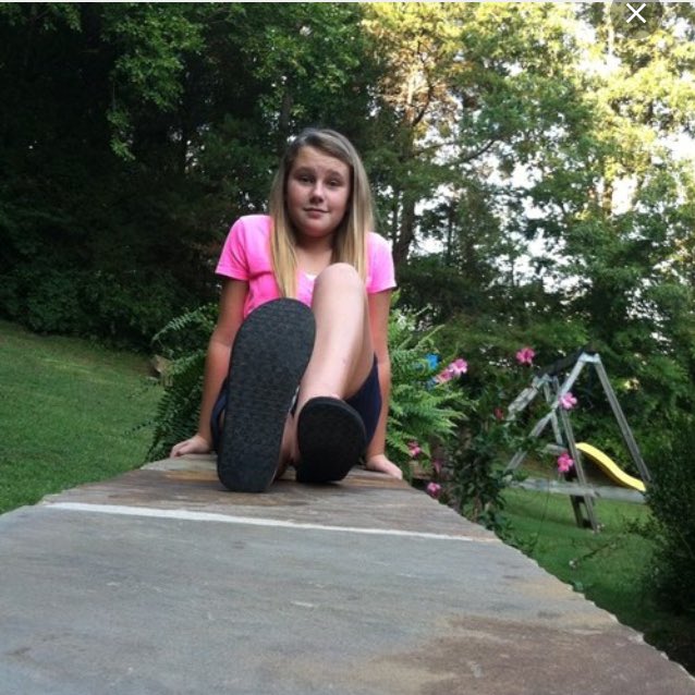 Hailey3547's tweet photo. @ashleigh_beeler #middleschoolmodel https://t.co/kbLqRBcBh7