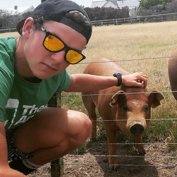 ccache_bodywrap's tweet photo. Big thanks to @Carruthers_27 for his help at #NZCC this week! Good young bloke! #friendoftheanimals https://t.co/P6zUazOhQB