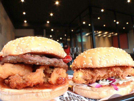 CarlsJrID tweet picture
