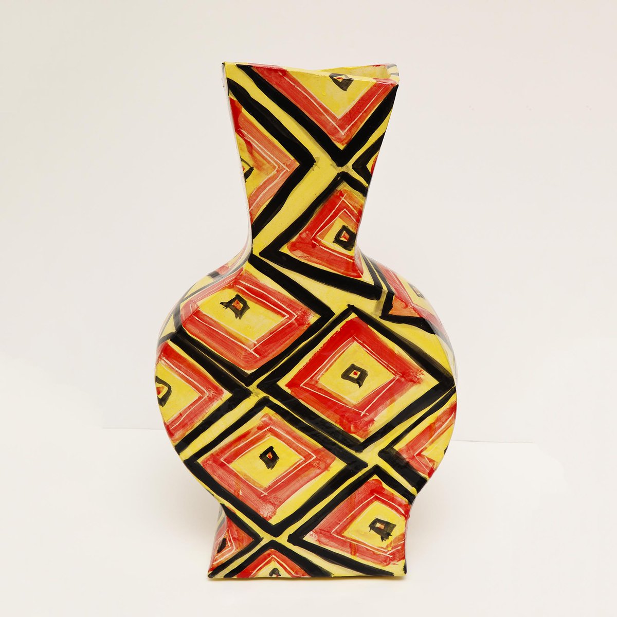 *hot out of the kiln*
Check out these vases by artist Alice Gavalet:

&amp; on our website: ow.ly/XnEs2