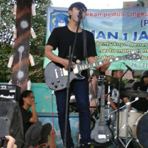 @kevinngr86 <a href="/MuzakyFauzan/">fauzan muzaky</a> <a href="/Zeze_Above/">JEJE™</a>