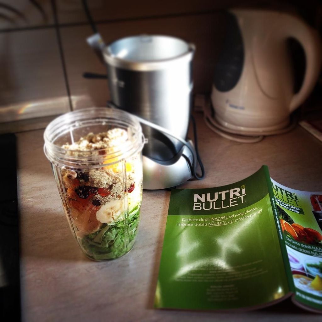 NUTRiBULLETFans's tweet photo. #nutribullet #banana #zelenasalata #brusnice #svesveze #izbacujemotoksine #mojnoviljubimac by brankastrikic https://t.co/OEBkkQSSv0