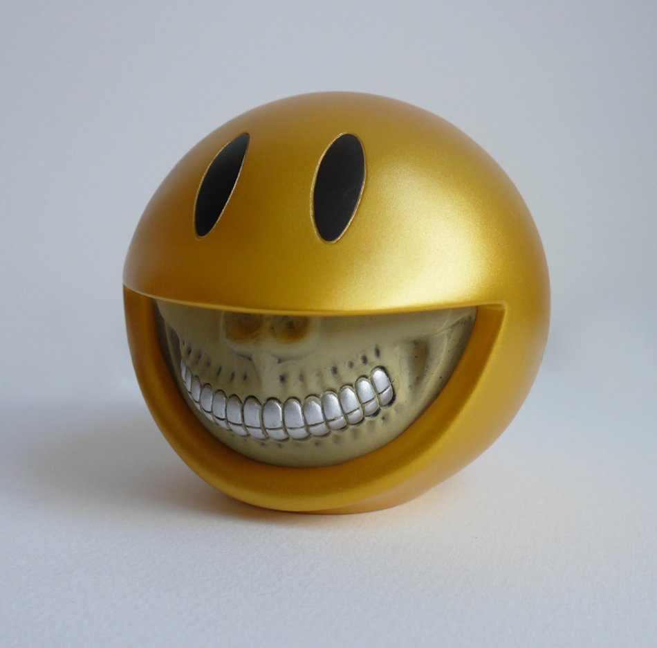 artrepublic's tweet photo. Smile... it's #Friday @ronenglishart https://t.co/xeqiQ2rrNC