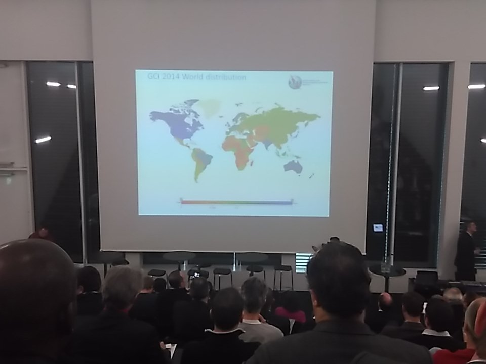 BenjaminCalmant's tweet photo. #JS2016 degré de coopération des pays en terme de partenariat pour l'harmonisation des systèmes IT #Clusis https://t.co/fdgGR8EBPq