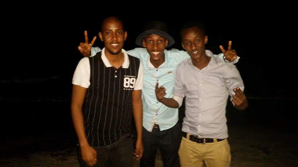 cadow10's tweet photo. #TweetLiidoPictures it was a midnight at Liido beach this week with @mohamedbashle and @Nabad_Somalia https://t.co/BvAj6GDtsO