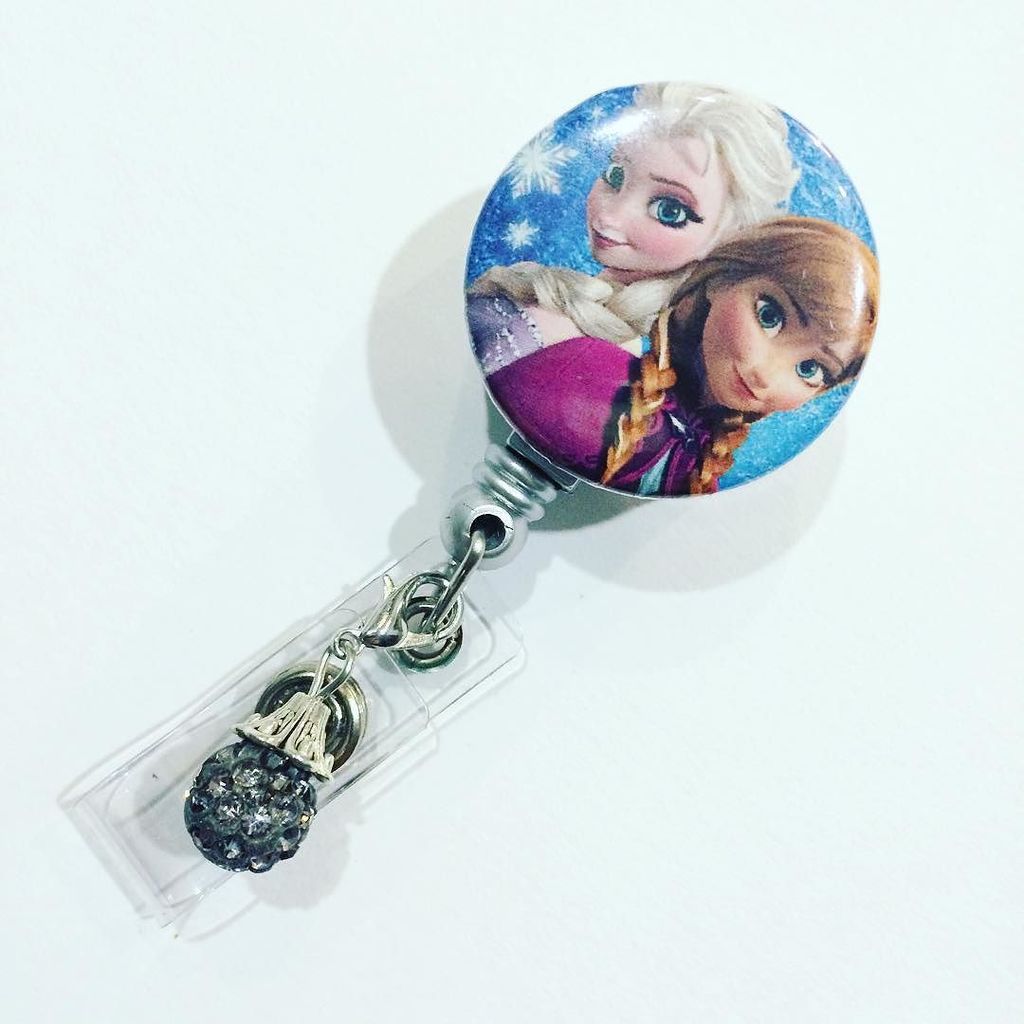 TheCaringTimes_'s tweet photo. #nursing #nurses #rns #futurenurses #healthcare #idbadges #idbadge #idreelbadge #locketbadge #nursinglife #nursesro… https://t.co/tatjlZskH5