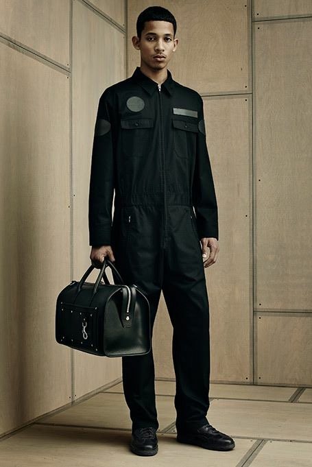 ritme onderschrift Hijsen alexanderwang on Twitter: "Inspired by mechanic work wear, the Men's  Coverall Jumpsuit features custom leather patches: https://t.co/YRXVoWguml  https://t.co/lB2bnwgz0w" / Twitter