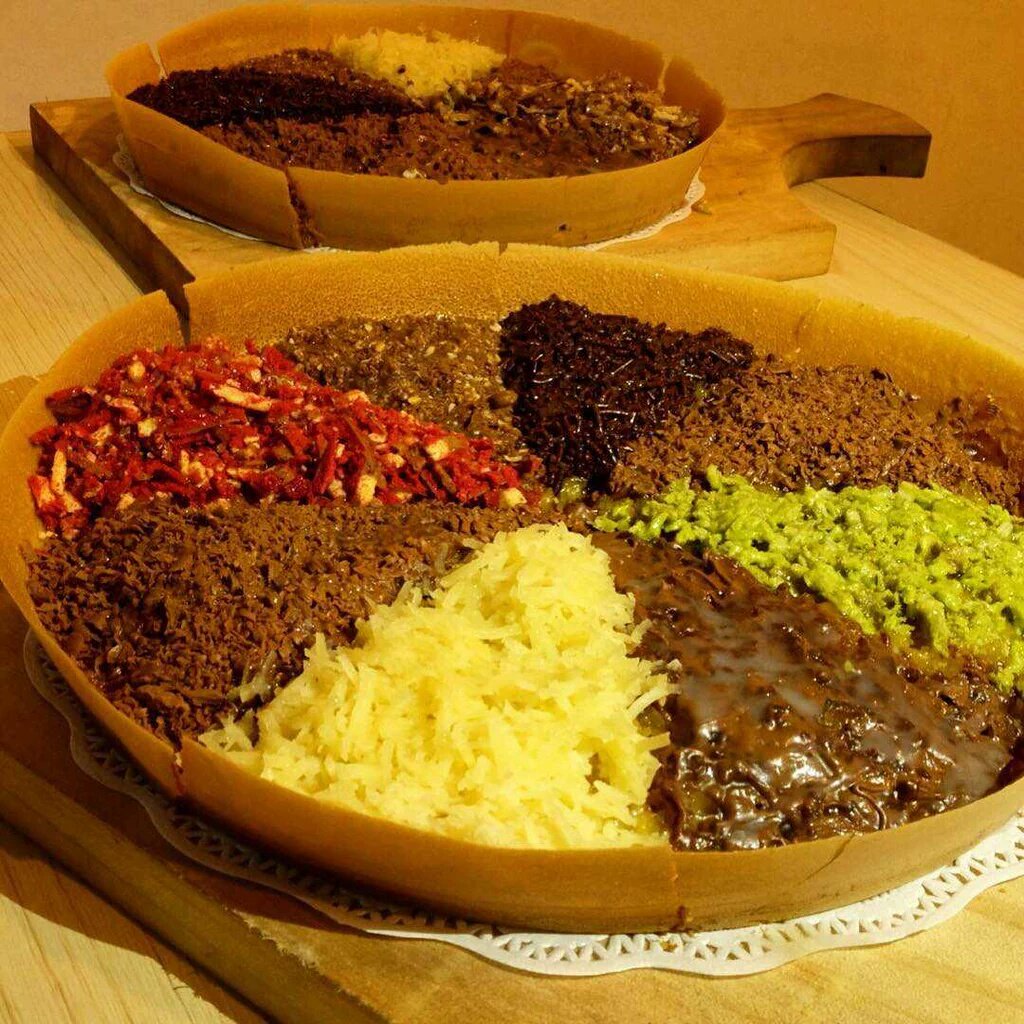 kaesangp's tweet image. Mampir yuk ke @markobar1996. Udah ada di Solo, Jogja(seturan), Semarang(depan DP mall) n Jakarta(cikini) #Markobar