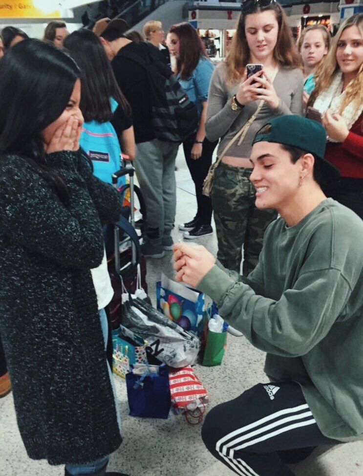 GraysonDolan's tweet photo. Tb to when I got engaged in the airport 😂❤️❤️ https://t.co/AlSccevmXL