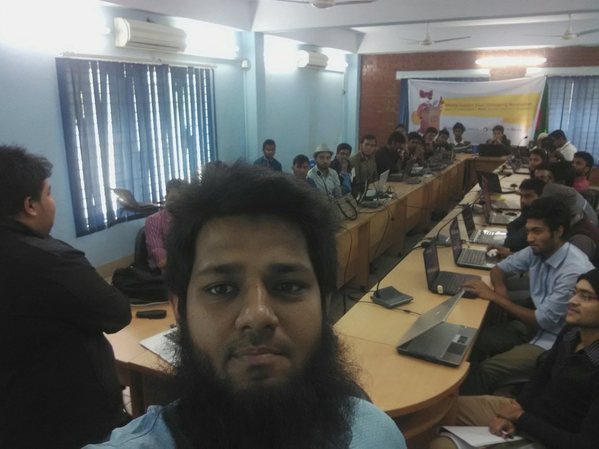 centurionBD's tweet photo. We have started. @DeltaAshfaq is rocking the floor. @SUMO_Mozilla @mozillaBD  #sumotourctg https://t.co/mLtq0uGm2K