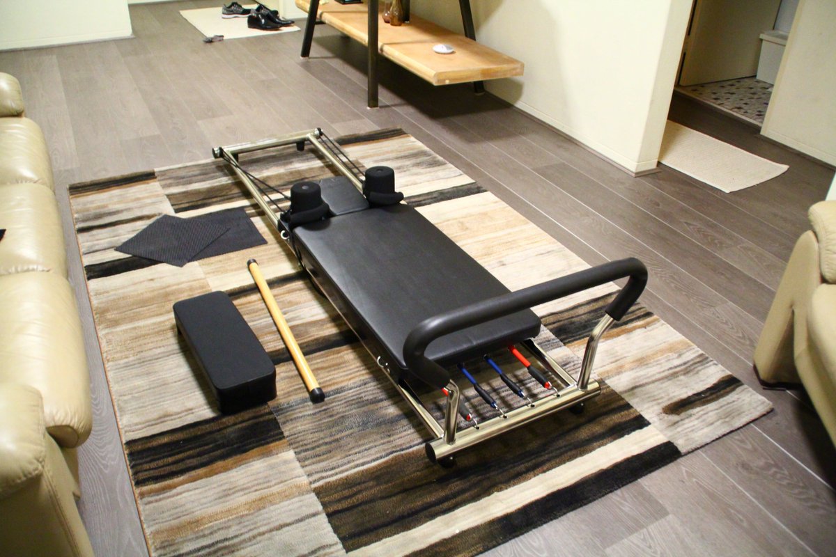 scott_evolve's tweet photo. A great edition to any living space!! #evomk2 #portablereformer #homepilates https://t.co/IZzNJoMKfT