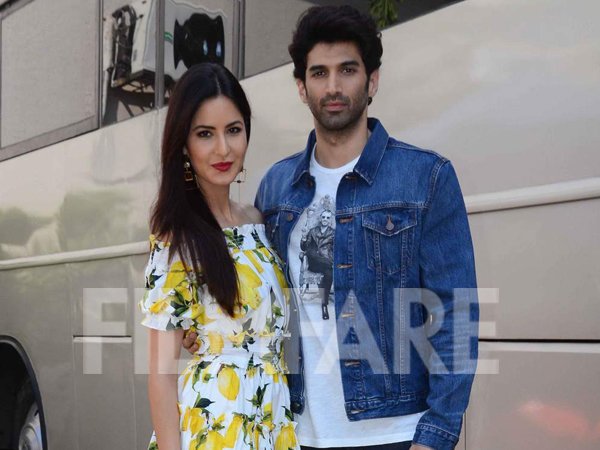 filmfare's tweet photo. #KatrinaKaif &amp; #AdityaRoyKapur are the hottest new pair in B-town.

See for yourself: https://t.co/OlY3xb6MLD https://t.co/tuQtxqQc56