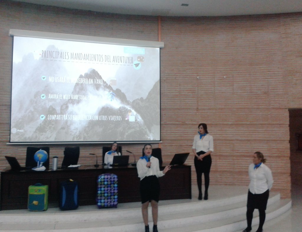 amandacperez's tweet photo. No usarás el monedero en vano, amarás el wifi y compartirás la experiencia. Los 3 mandamientos de @aventuya #CYGEI https://t.co/biDtc1uz3p