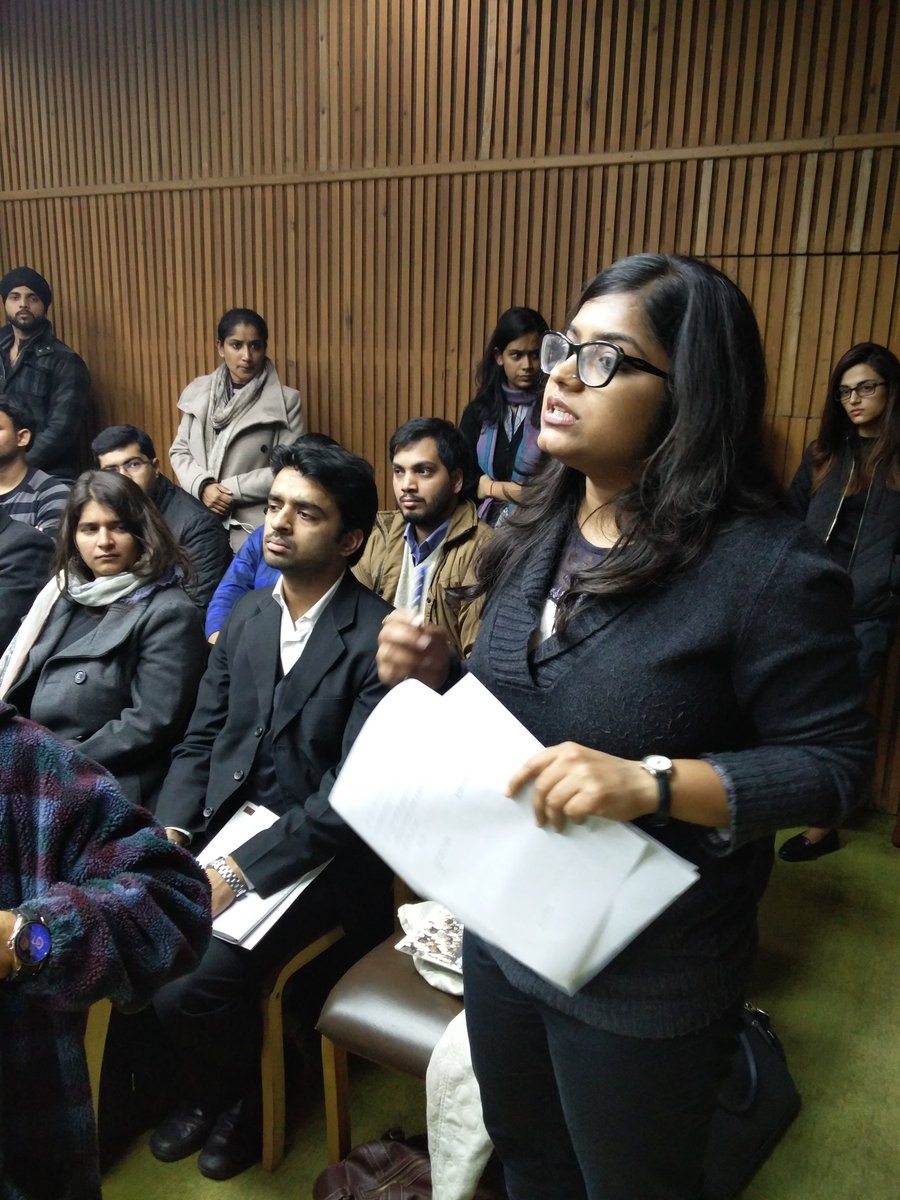 Vidhi_India's tweet photo. Audience interaction and discussion with Mr Narsimha on the #GreatCases talk on the #ItalianMarines case. https://t.co/NhLe4OMnlx