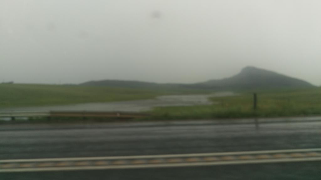 Arthurmichaels's tweet photo. Massive storm on the way to the @DrakChallenge pack your helmet just in case. https://t.co/rsyCA01YON