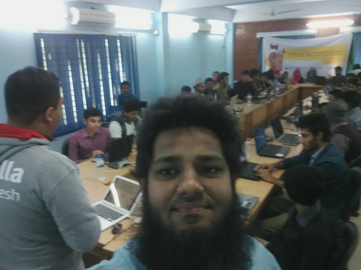 centurionBD's tweet photo. @ashiqur09 is talking about @SUMO_Mozilla forum. #sumotourctg @mozillaBD https://t.co/08fiq0dsz0