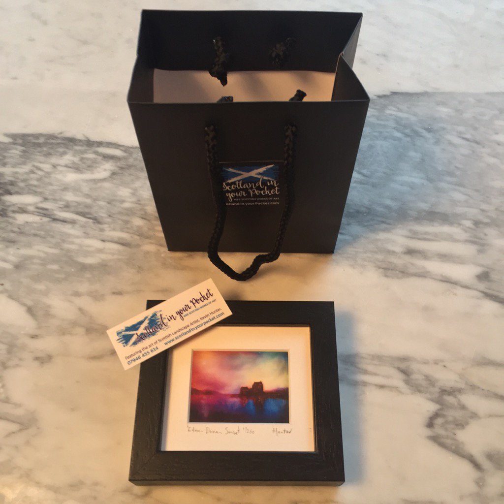 ScotlandInMini's tweet image. The final pocket framed print is ready the morning of setup #bespokeframedgifts #stf #launchgallery @ScotTradeFair