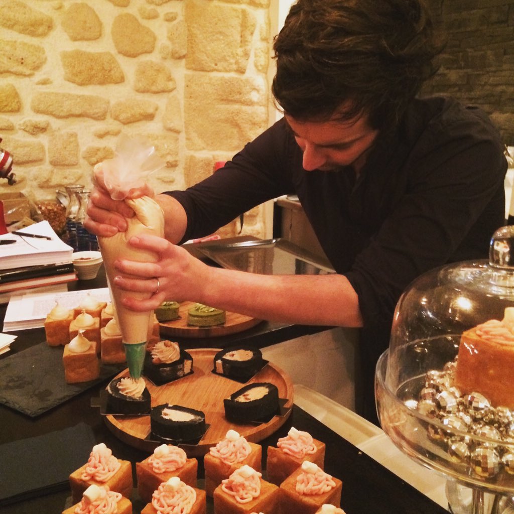 FoudePatisserie tweet picture