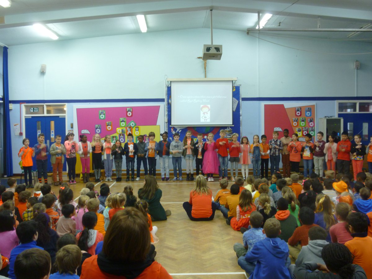 stjosephsbrack's tweet photo. A great start to the day, with Year 4's class assembly. Little Red Riding Hood in SPANISH, AWESOME https://t.co/KGbbspHt8a