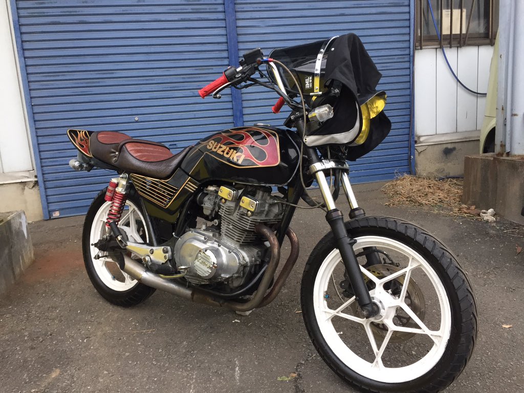 車 バイク A Twitter Gsx250e刀族車仕様売ります ファイヤーパターン外装 風防 はす切りマフラー などカスタム キャブoh済み セル一発 エンジン絶好調 現車確認可能 配送 陸送手配可能 お値段23 5万 お手軽価格 拡散希望 T Co Sowvopo6jr 車 バイク A Twitter Gsx250e刀族車仕様売ります ファイヤーパターン外装 風防 はす切りマフラー などカスタム キャブoh済み セル一発 エンジン絶好調 現車確認可能 配送 陸送手配可能 お値段23 5万 お手軽価格 拡散希望 T Co Sowvopo6jr