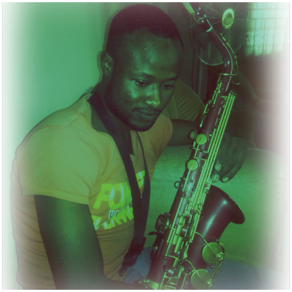 tosinkingdavid's tweet image. Working to follow you #LORD #PULLINGMETHROUGH