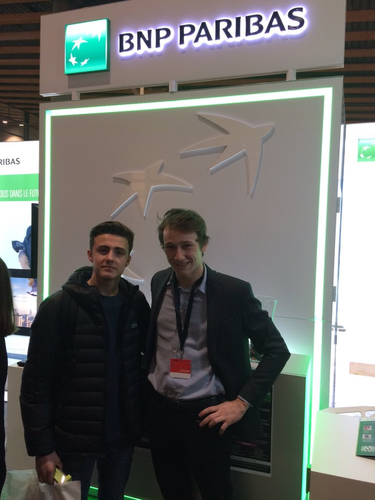 philouvin's tweet photo. Et nous avons un gagnant #salonetudiantlillebnpparibas.com https://t.co/vsXf4NcaTp