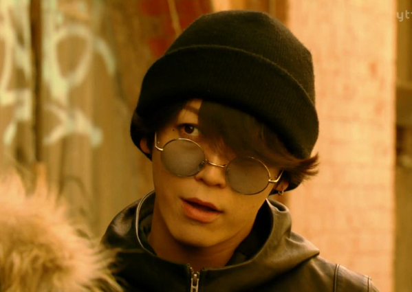 怪盗山猫』亀梨和也の衣装！かっこいいレザージャケットのブランドは