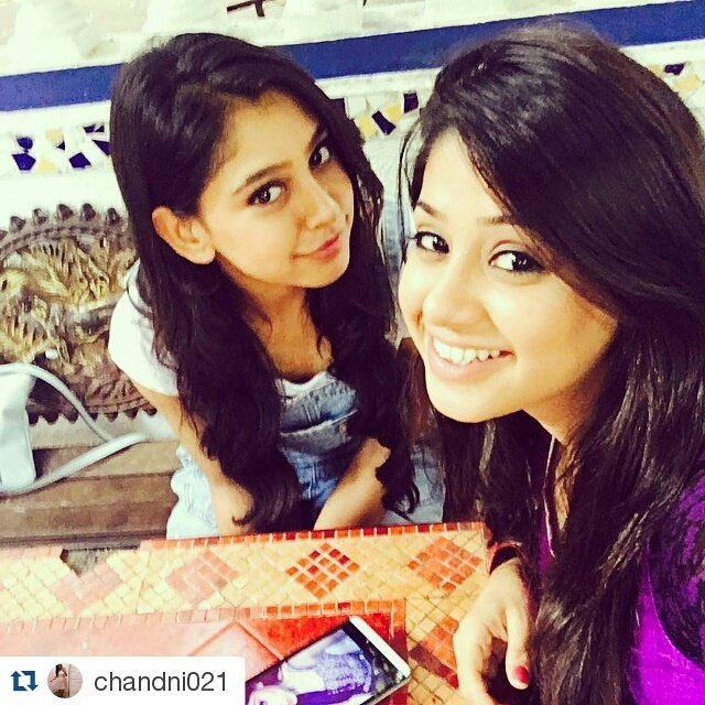 nitifanmily's tweet photo. #Repost @chandni021 @niti_taylor
ππ #withthecutie #rabbitsmile #candies #lunch #randomplan #newfriend #connection https://t.co/kj7RORVnqB