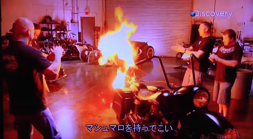 このアメリカ人、クレイジーすぎる...人生を最大に楽しんでるって感じ..ww