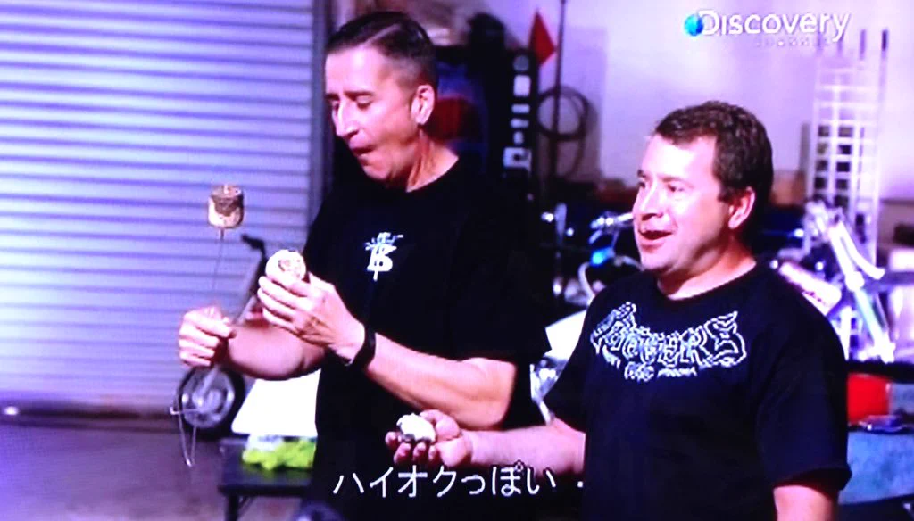 このアメリカ人、クレイジーすぎる...人生を最大に楽しんでるって感じ..ww