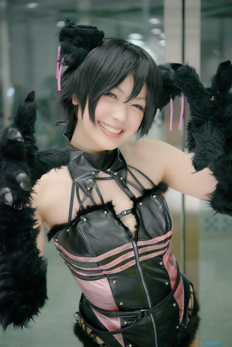 Oztenga's tweet photo. Adorable cat costume! #cats #CatsOfTwitter #caturday #cosplay #cosplayphotography #cosplaywip #felinefriday https://t.co/45evy8wGhc