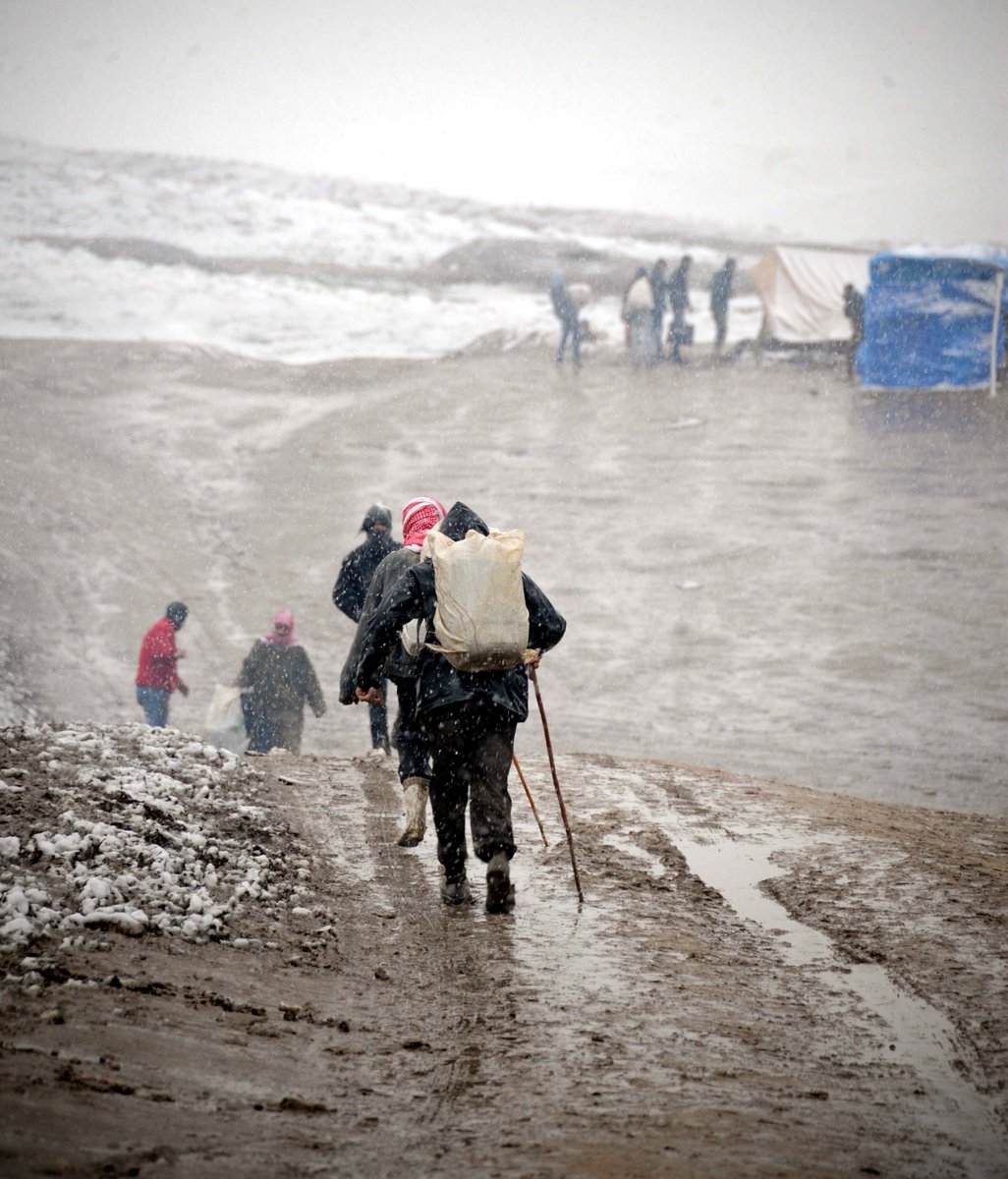 ساهم لشراء خيمة في الداخل السوري  بـ 1200 ر.ق  
bit.ly/1ZdSsFJ 
#شتاء_لا_ينتهي  
أتصل على: 44667711