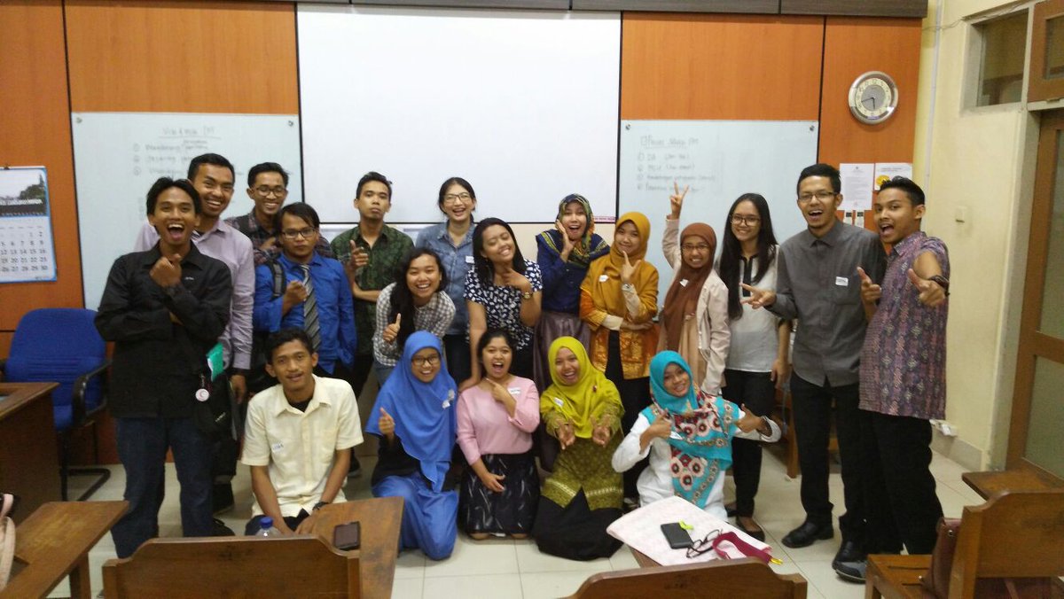 Ind_Mengajar's tweet photo. Nah yang ini adalah peserta tes tahap 2 @PengajarMuda XII hari ini di Jogja. Semangat semua ya! https://t.co/JrLjvc1A9H
